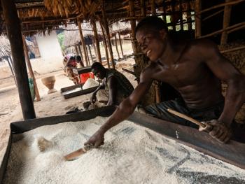 塞拉利昂乡村传统生活